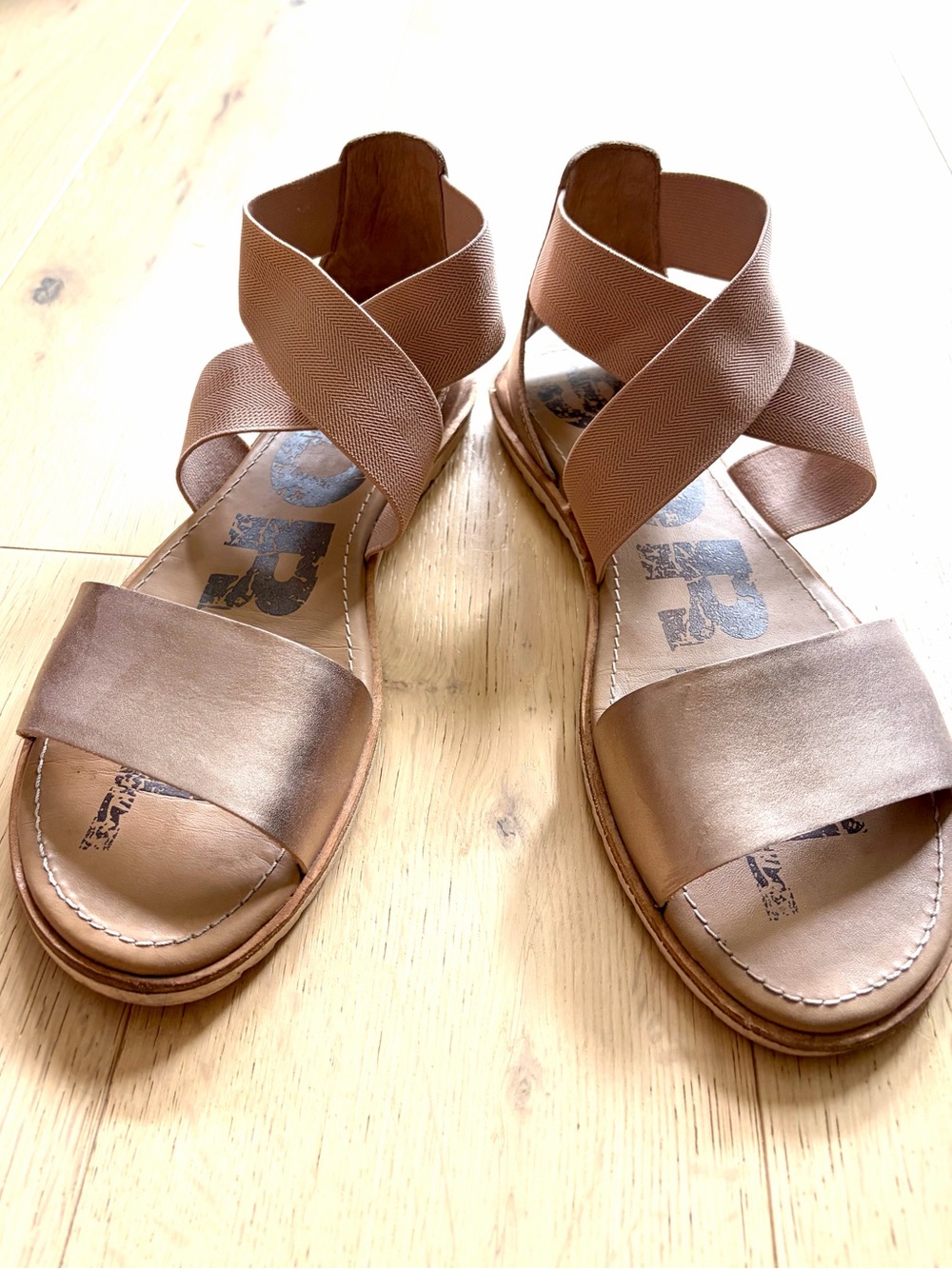 SOREL Women's Leather Ella sandals beige natural copper 9.5